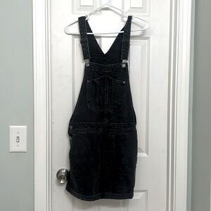 Old Navy Women’s Jean Short Overalls Size Medium